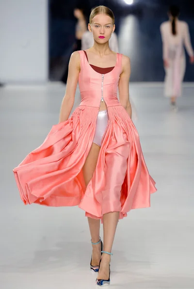 Look 44